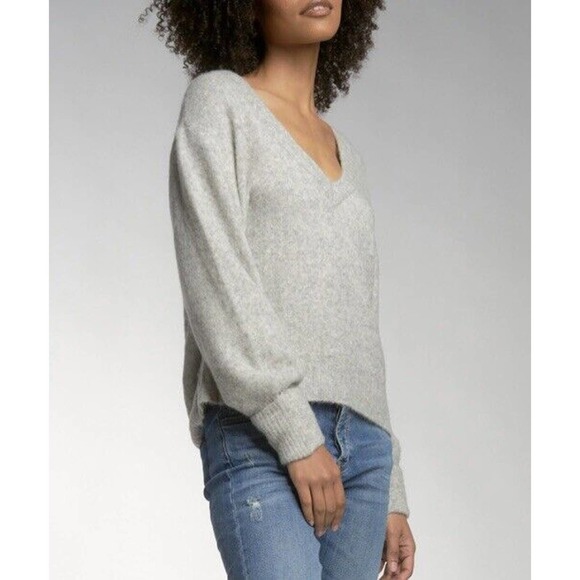 NWT Elan Womens V Neck Sweater Size Large Gray Lightweight Soft & Cozy - Picture 2 of 12
